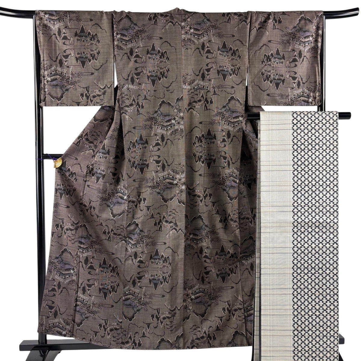 K*o様 新品　美品　袷　証紙　本場奄美大島紬　小紋　フルセット　身丈159 裄 美品】 大島紬 身丈159.5cm 裄丈68cm L 袷 純泥染 袋帯セット 証紙あり
