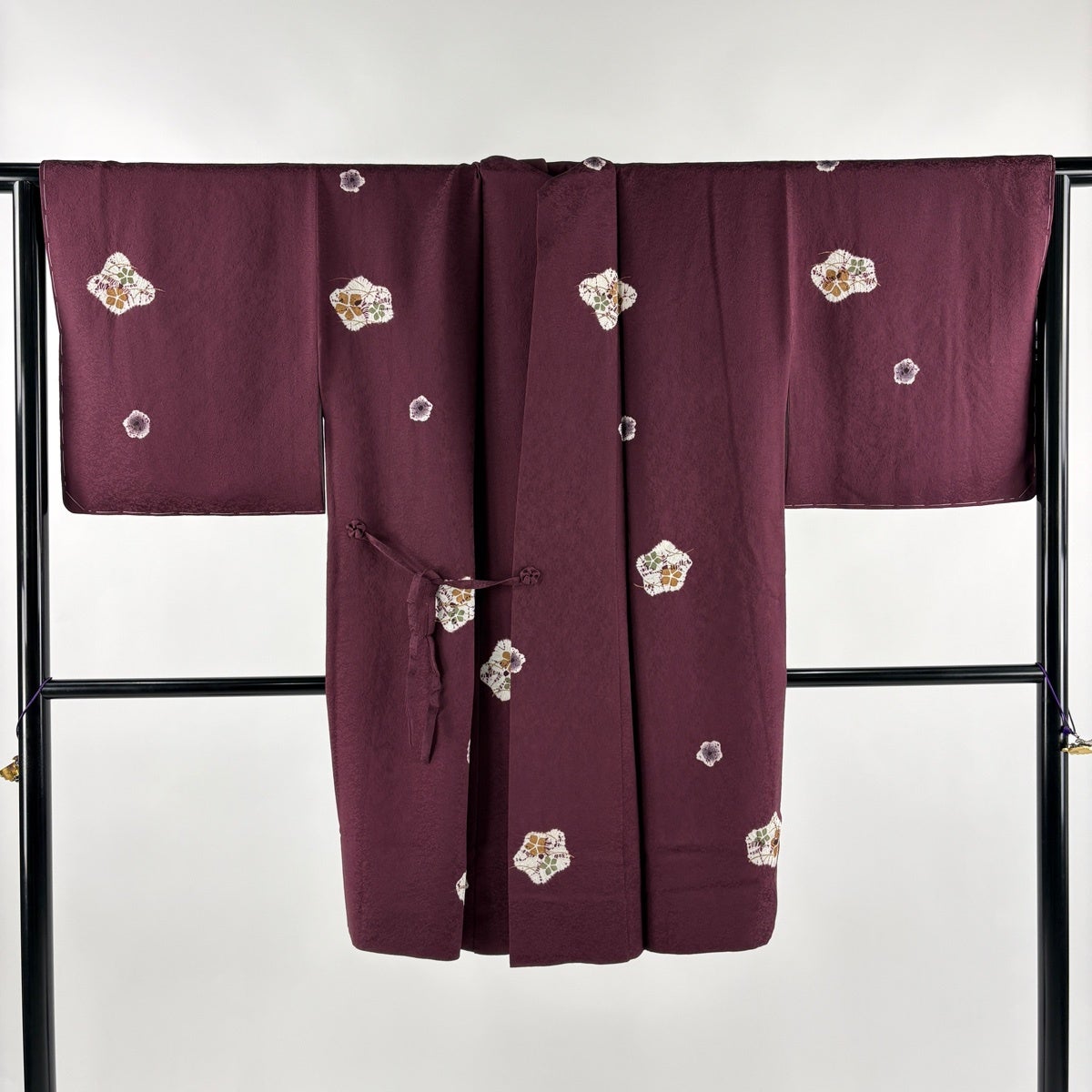 道中着 身丈99cm 裄丈67cm M 和装コート 花 芝 金彩 絞り 赤紫 正絹 秀