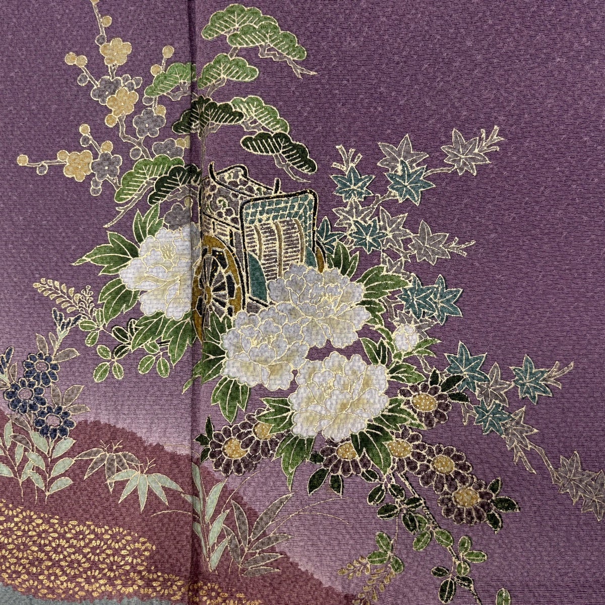 美品】 付下げ 身丈157cm 裄丈64cm M 袷 やまと 御所車 牡丹 ラメ 金彩