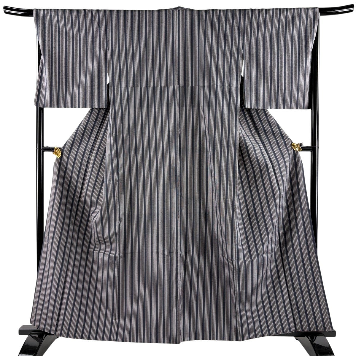 美品】 小紋 身丈160cm 裄丈66.5cm M 袷 縦縞 紺色 正絹 秀品｜中古