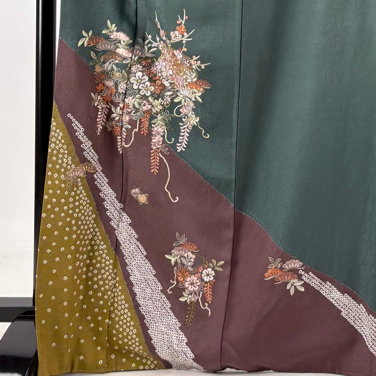 未使用品 振袖 絞り 刺繍 雪輪 綸子地 ブラウン 身丈168.5cm 正絹 美品】 付下げ 身丈169cm 裄丈68cm L 袷 雪輪 草花 刺繍 絞り 深緑