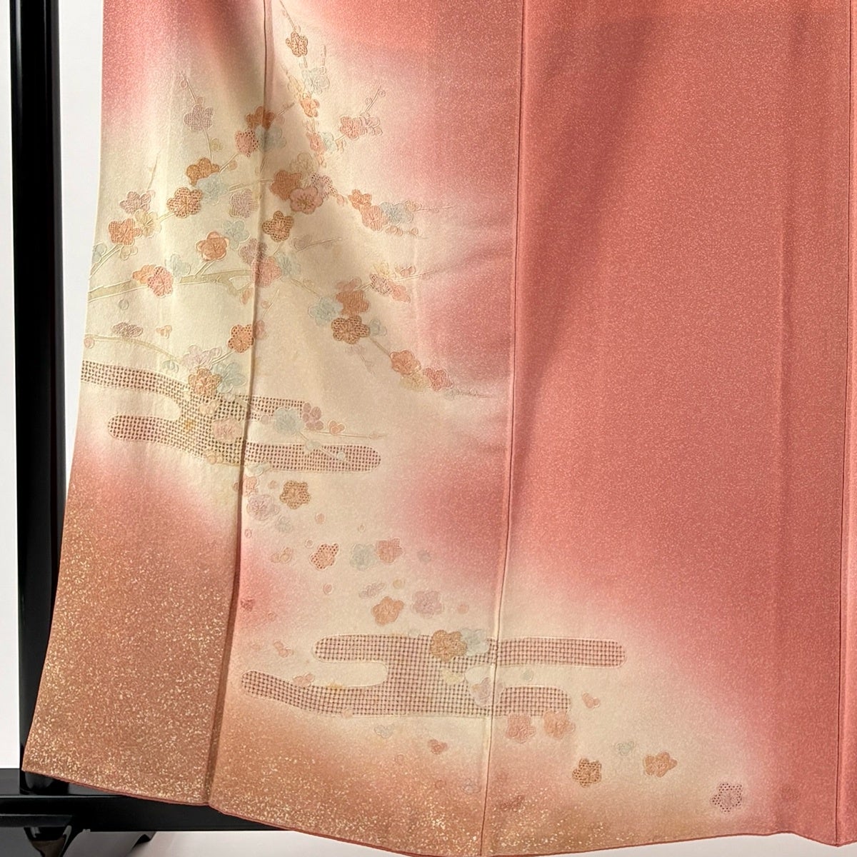 付下げ 身丈159.5cm 裄丈64cm M 袷 枝梅 ヱ霞 刺繍 ぼかし ピンク 正絹