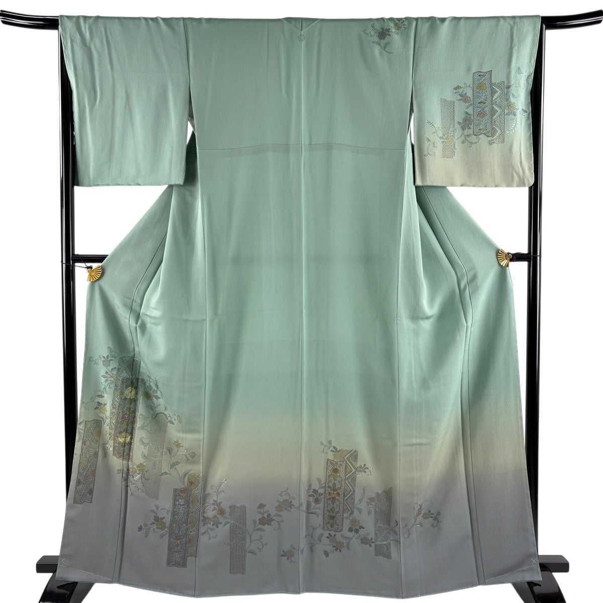 訪問着 身丈164cm 裄丈66.5cm M 袷 短冊 花唐草 刺繍 ぼかし 薄緑 正絹