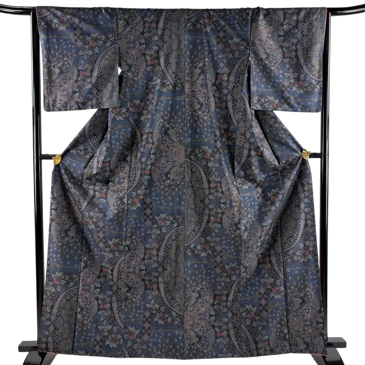 美品】 紬 身丈164.5cm 裄丈65.5cm M 袷 孔雀 草花 紺色 正絹 秀品