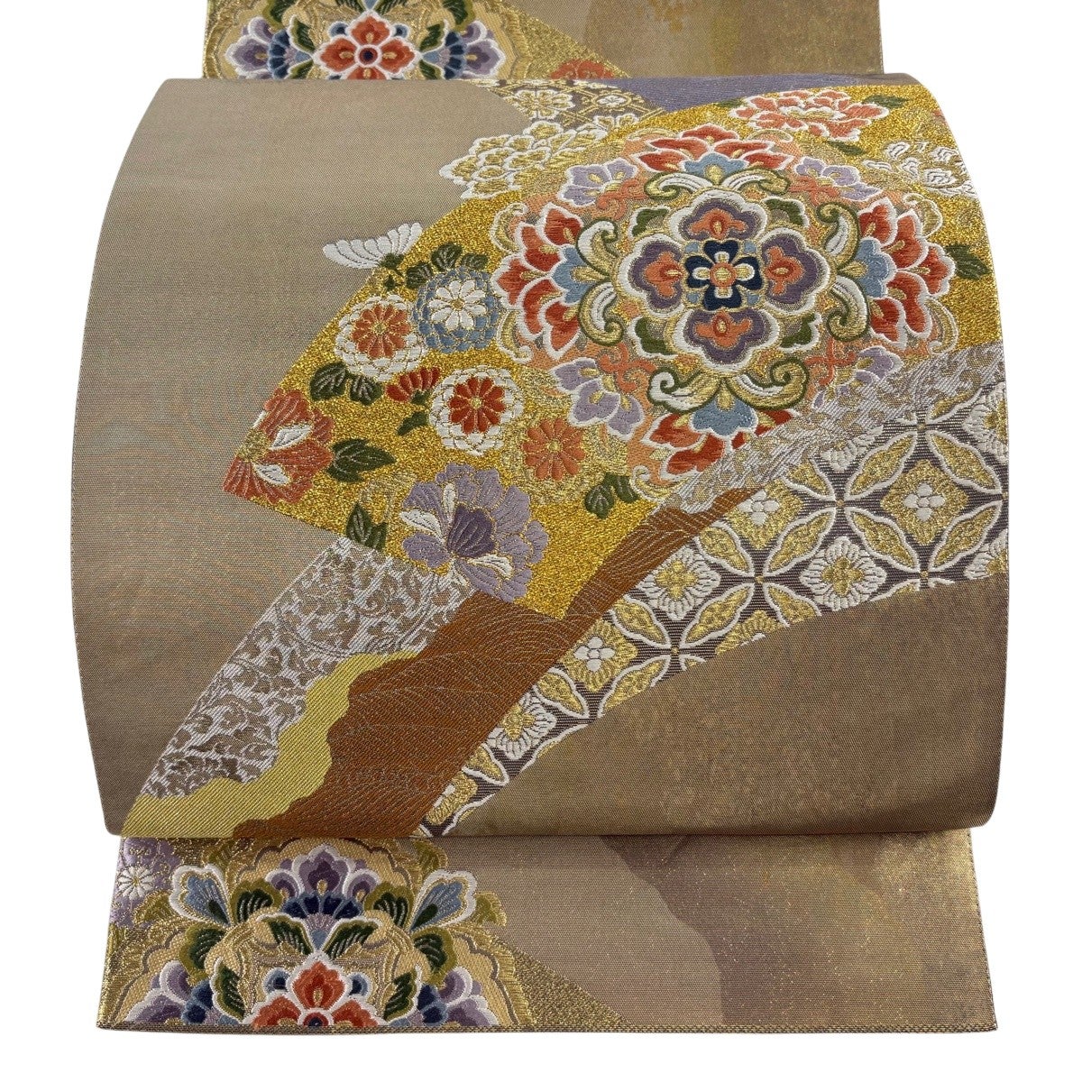 美品】 袋帯 秀品 華文 蝶 箔 金銀糸 金色 六通 正絹｜中古・古着