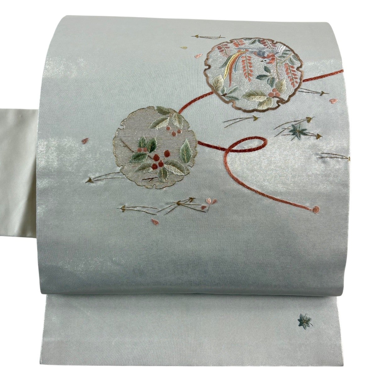 美品】 名古屋帯 秀品 雪輪 花鳥 刺繍 箔 銀色 正絹｜中古・古着