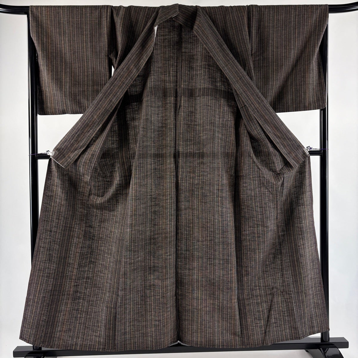 美品】 紬 身丈156.5cm 裄丈67cm M 単衣 証紙あり 格子 焦茶色 正絹 秀