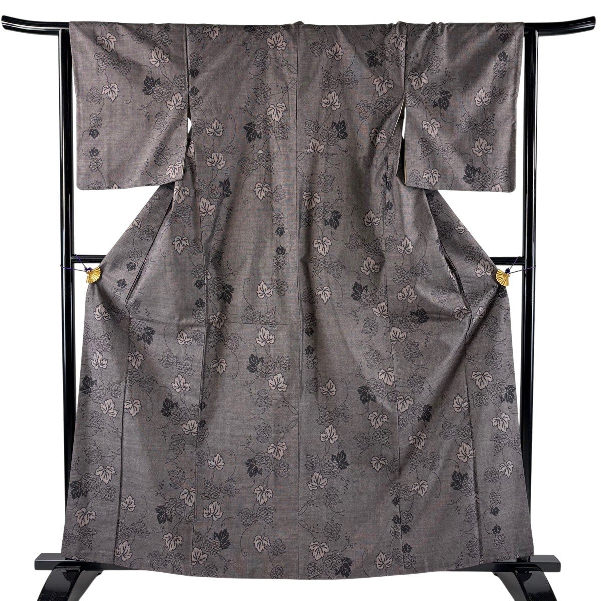 紬 身丈161.5cm 裄丈63.5cm S 袷 山葡萄 焦茶色 正絹 秀品｜中古・古着