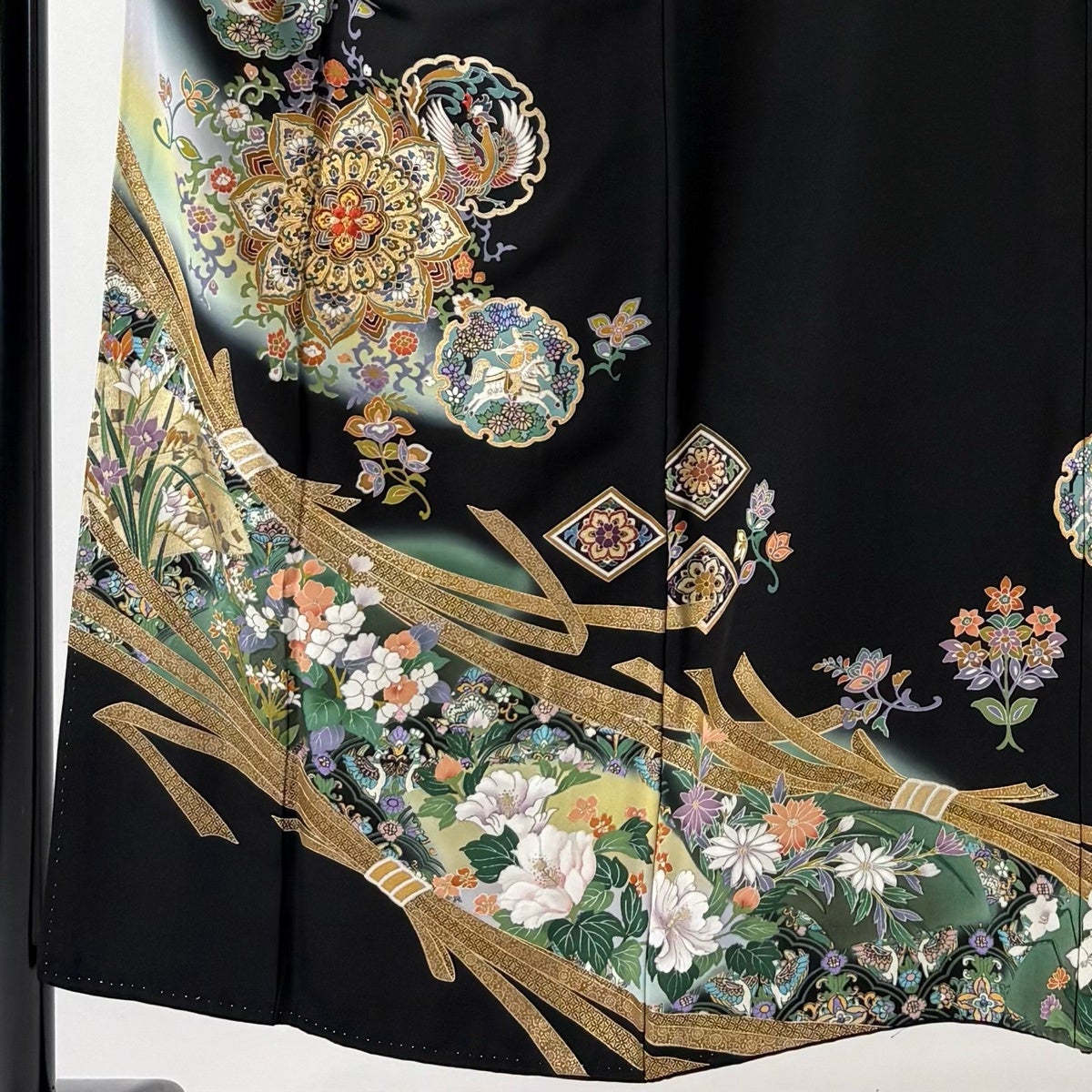 黒留袖 身丈150.5cm 裄丈62cm S 袷 谷崎潤一郎の世界 落款あり 華文