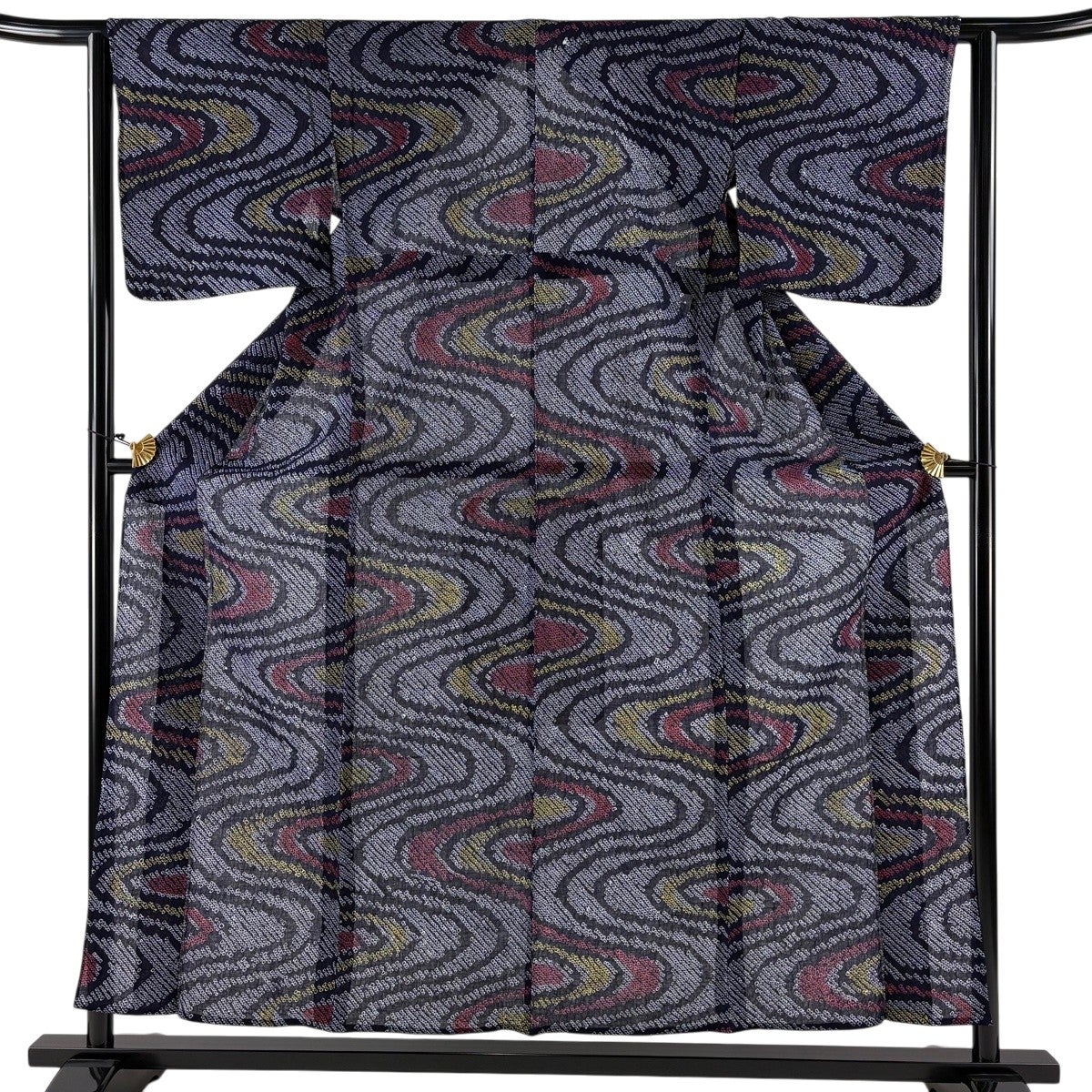 細かい絞りの浴衣・身丈160，裄丈65.5 美品】 浴衣 身丈159cm 裄丈65cm M 絞り浴衣 草花 濃紺 綿 名品｜中古