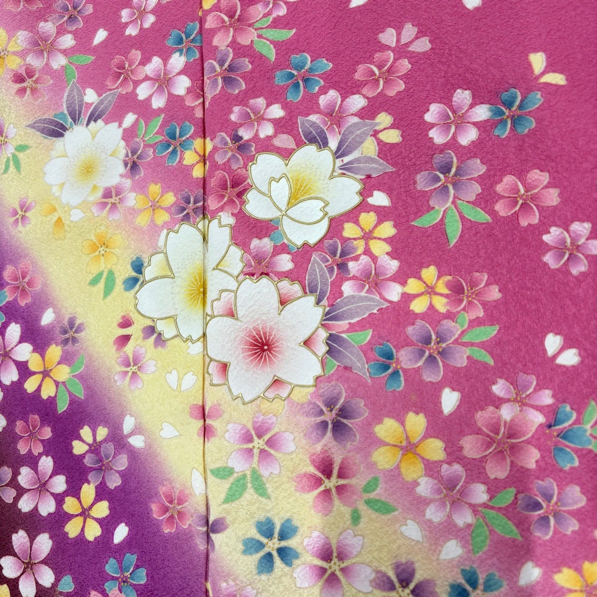 美品】 振袖 身丈168cm 裄丈70cm L 袷 桜 花びら 金彩 ぼかし ピンク