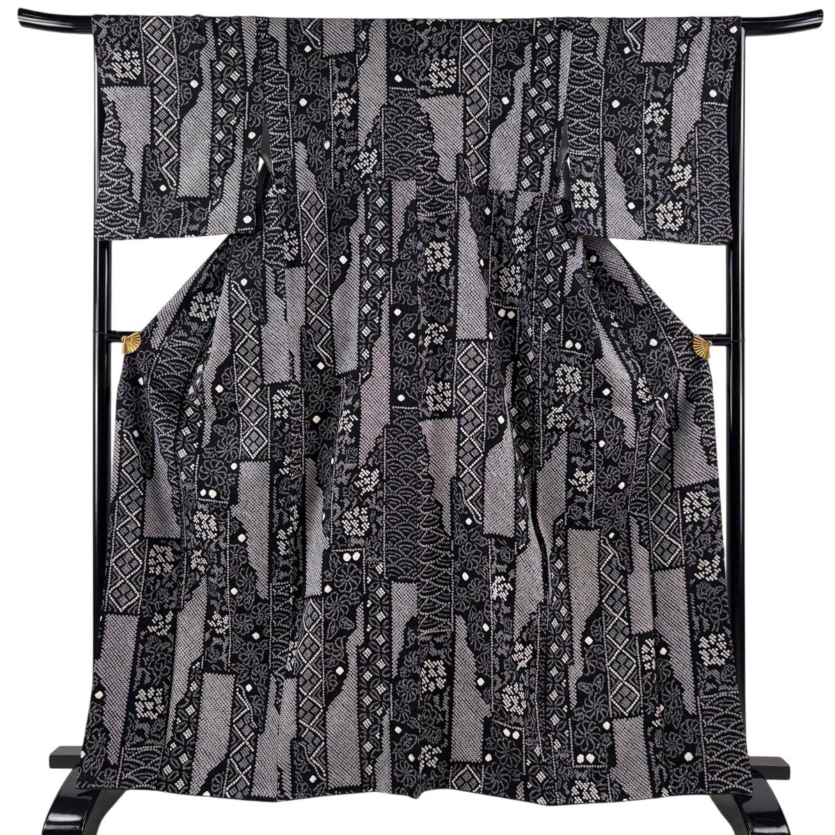 美品】 訪問着 身丈164.5cm 裄丈66cm M 袷 草花 流水 総絞り 黒 正絹