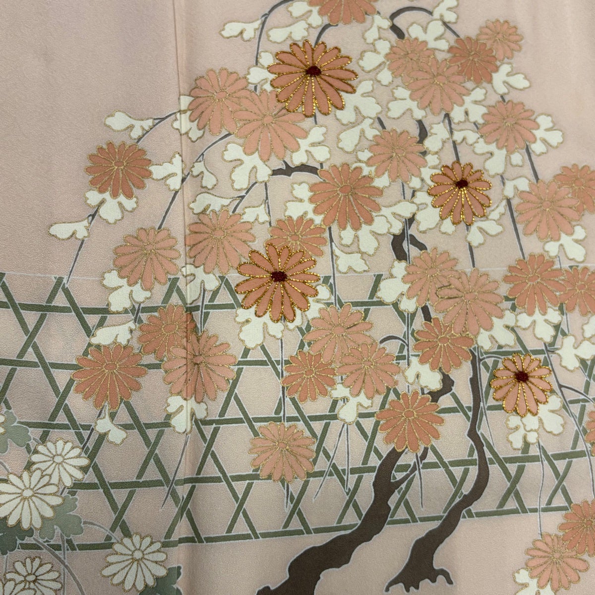 付下げ 身丈160cm 裄丈66cm M 単衣 草花 籠目 金糸 金彩 ピンク