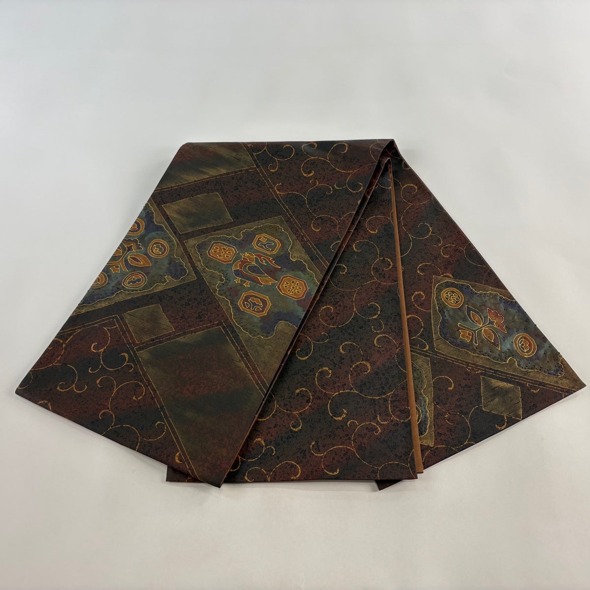 美品】 袋帯 逸品 牛首紬地 鳥 唐草 金彩 茶紫 お太鼓柄 正絹｜中古