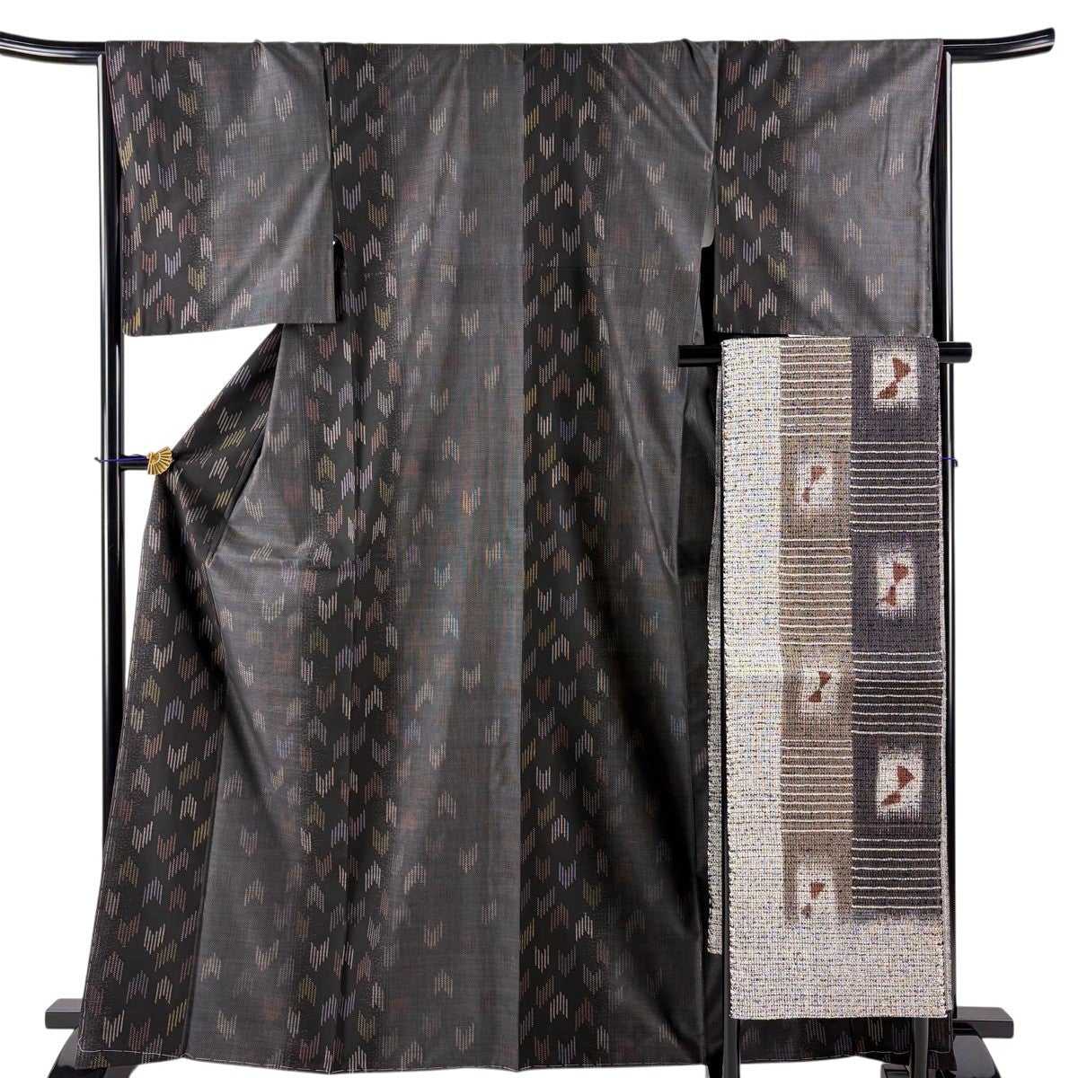 美品】 紬 身丈167cm 裄丈66cm M 袷 名古屋帯セット 幾何学 墨色 正絹