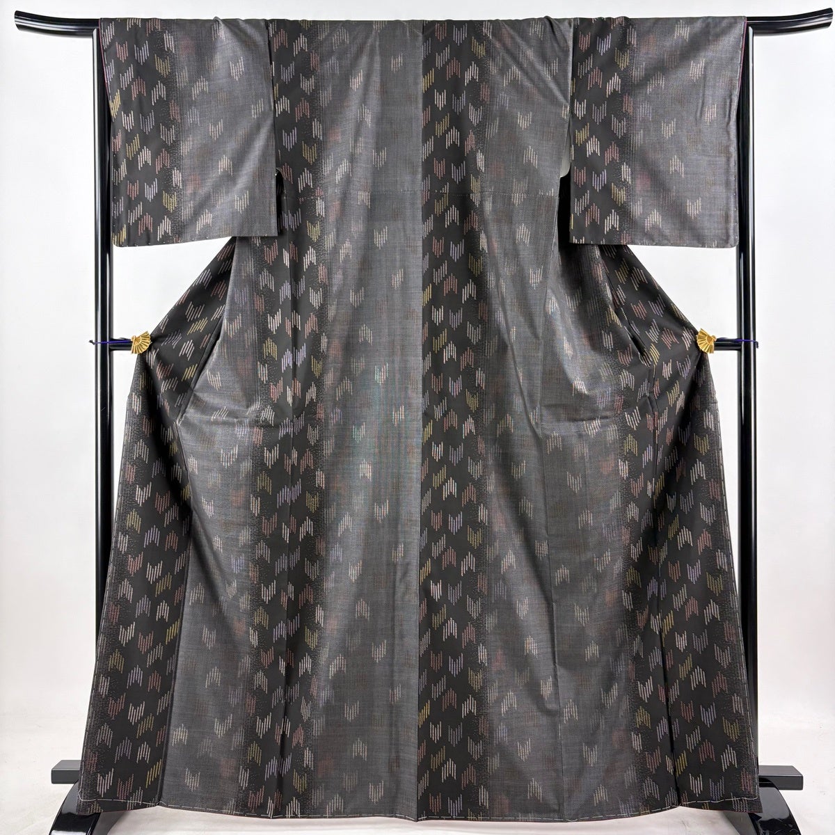 美品】 紬 身丈167cm 裄丈66cm M 袷 名古屋帯セット 幾何学 墨色 正絹