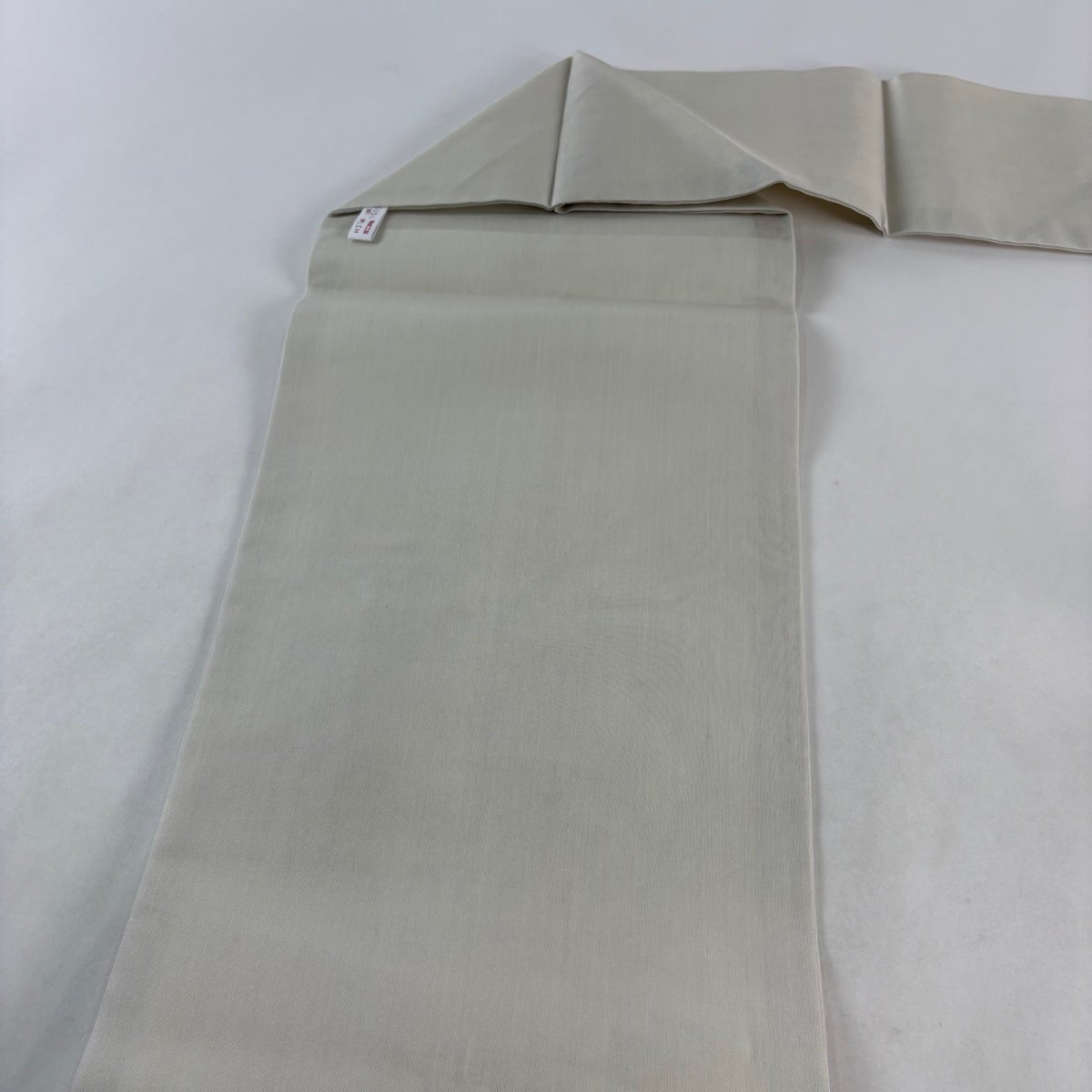 美品】 名古屋帯 秀品 落款あり 夏帯 夏紬地 草花 笹 灰白 正絹｜中古