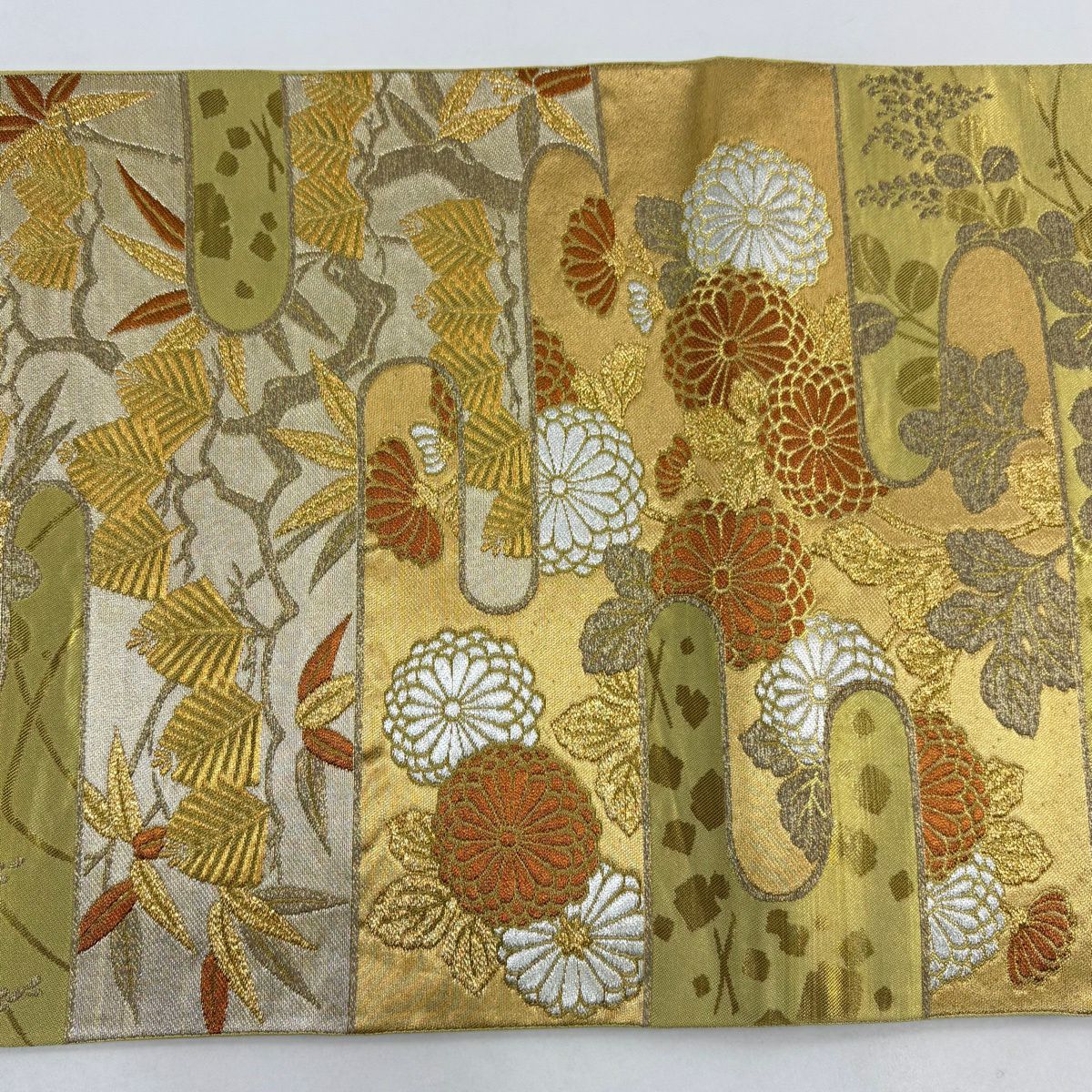 50%OFF 袋帯 秀品 川島織物 落款あり ヱ霞 松竹梅 金銀糸 箔 黄緑色 六