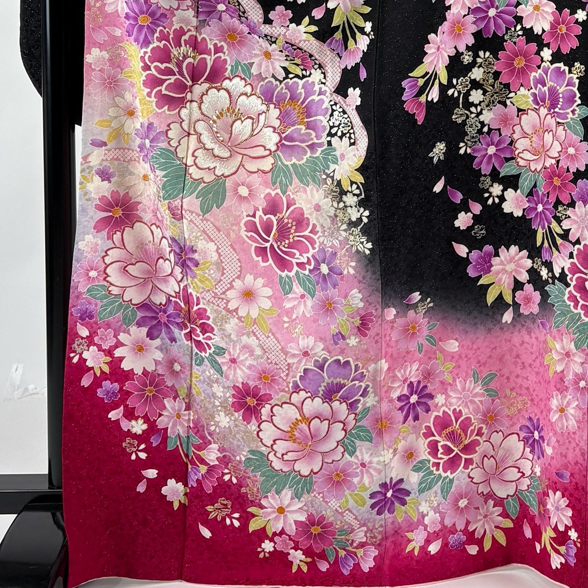 美品】 振袖 身丈169cm 裄丈71cm L 袷 牡丹 桜 銀通し 箔 黒 正絹 逸品
