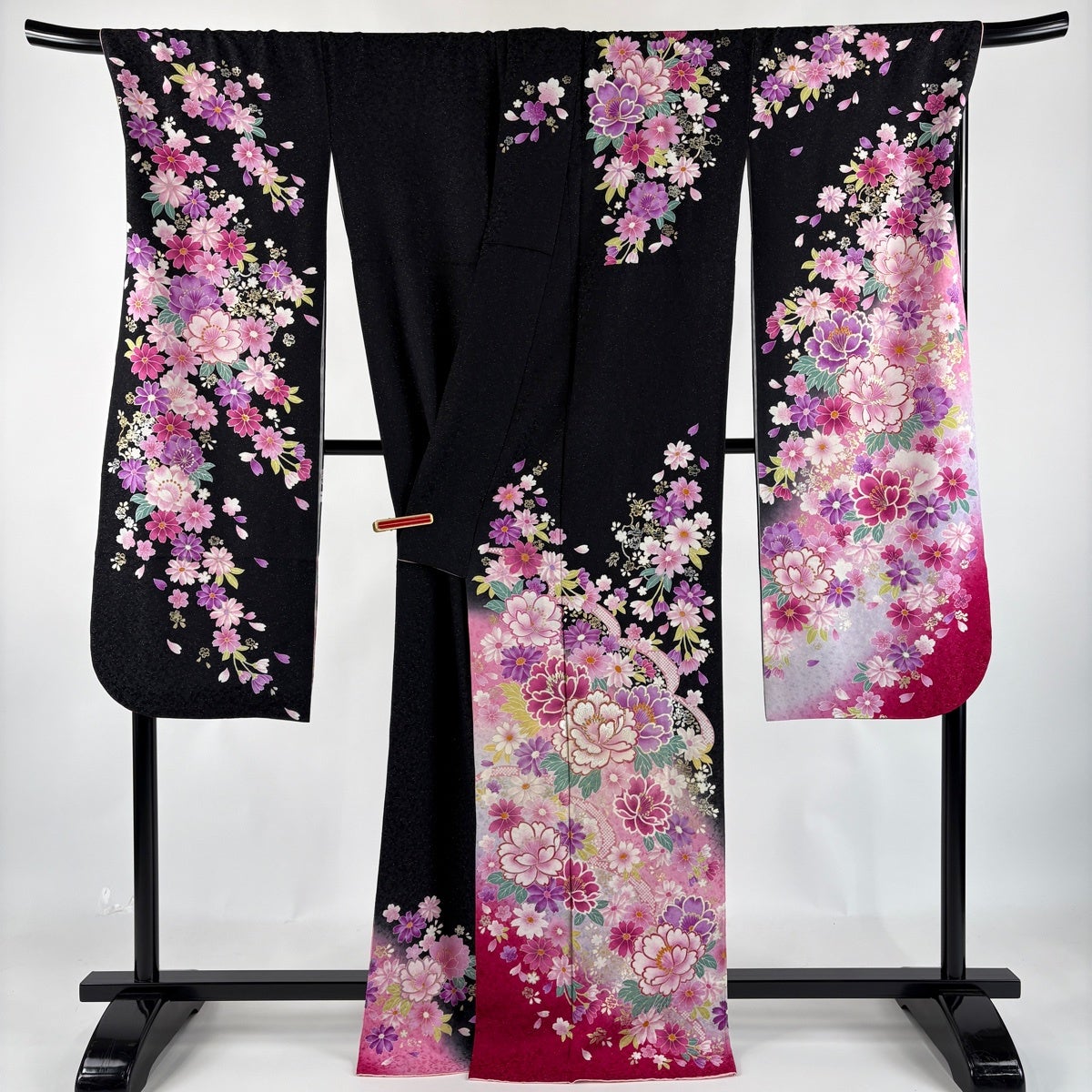 桜柄　振り袖　身丈160 正絹 美品】 振袖 身丈169cm 裄丈71cm L 袷 牡丹 桜 銀通し 箔 黒 正絹 逸品