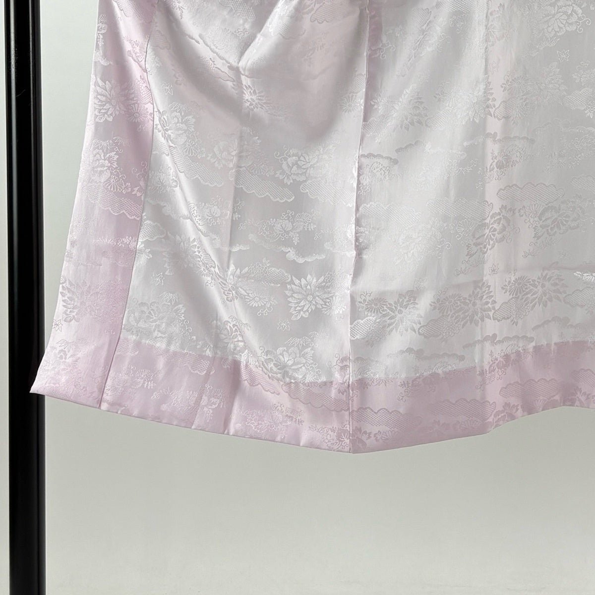 美品】 長襦袢 身丈122cm 裄丈66cm M 振袖用 二尺袖 地紋 薄ピンク