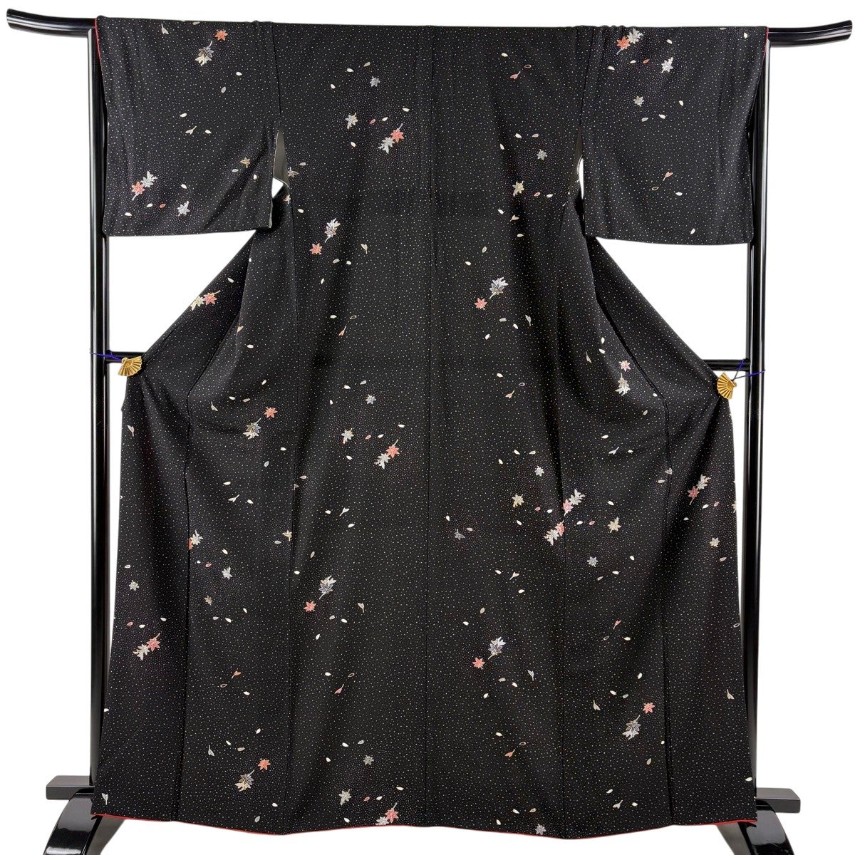 小紋 身丈165cm 裄丈66.5cm M 袷 楓 桜の花びら 黒 正絹 秀品｜中古