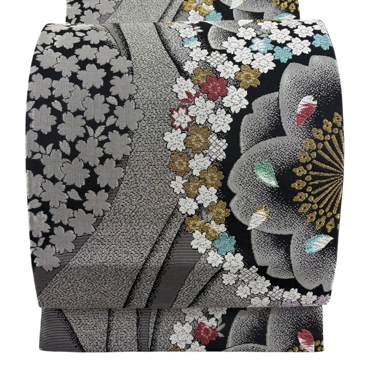 袋帯 秀品 鈴乃屋 桜 花びら 金銀糸 箔 銀色 六通 正絹｜中古・古着