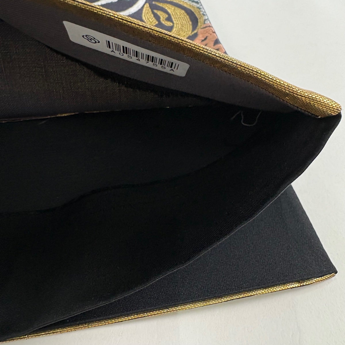 美品】 袋帯 秀品 宇繋模様 文字 金銀糸 箔 金色 お太鼓柄 正絹｜中古