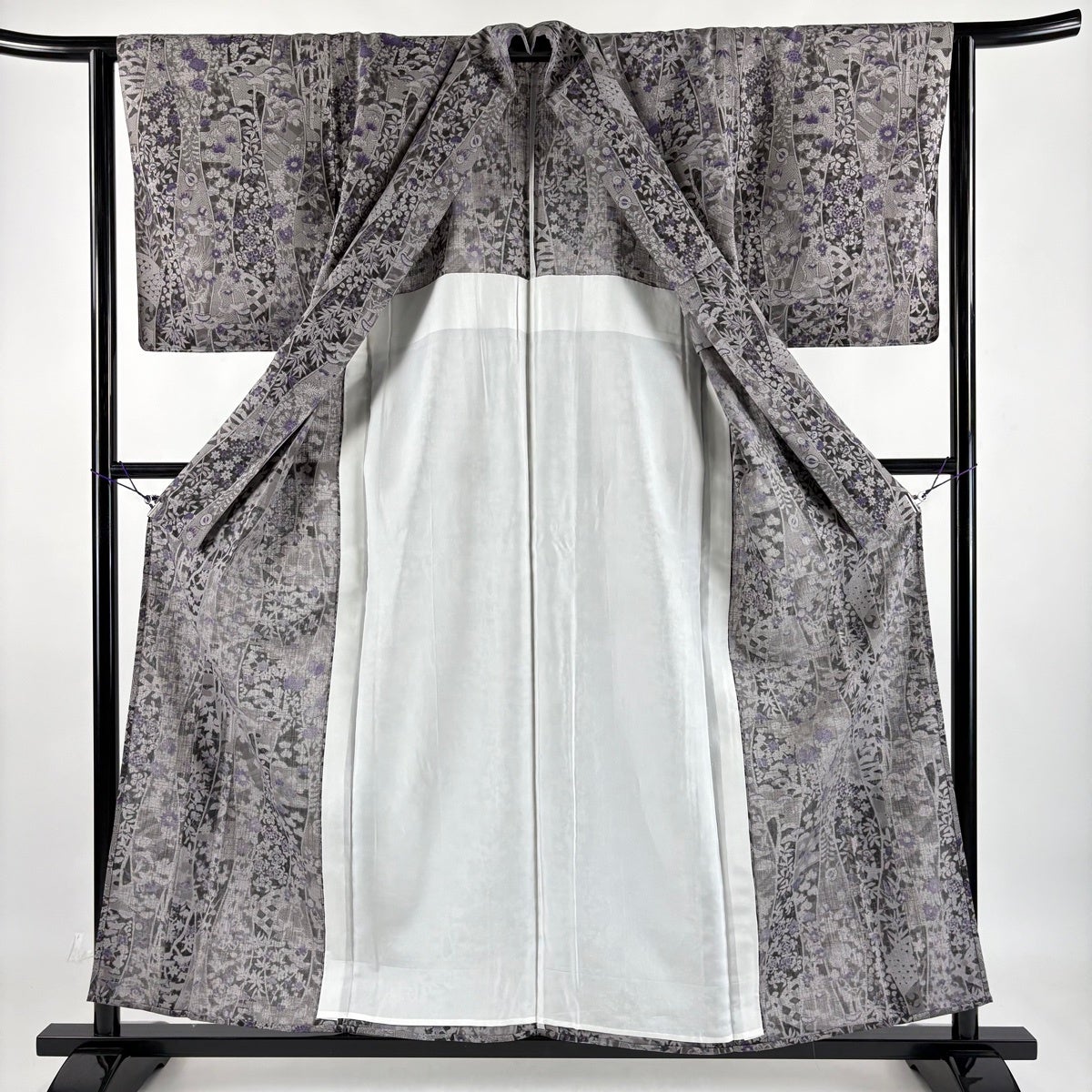 美品】 小紋 身丈156cm 裄丈62.5cm S 単衣 紬地 松竹梅 立涌 灰色 正絹
