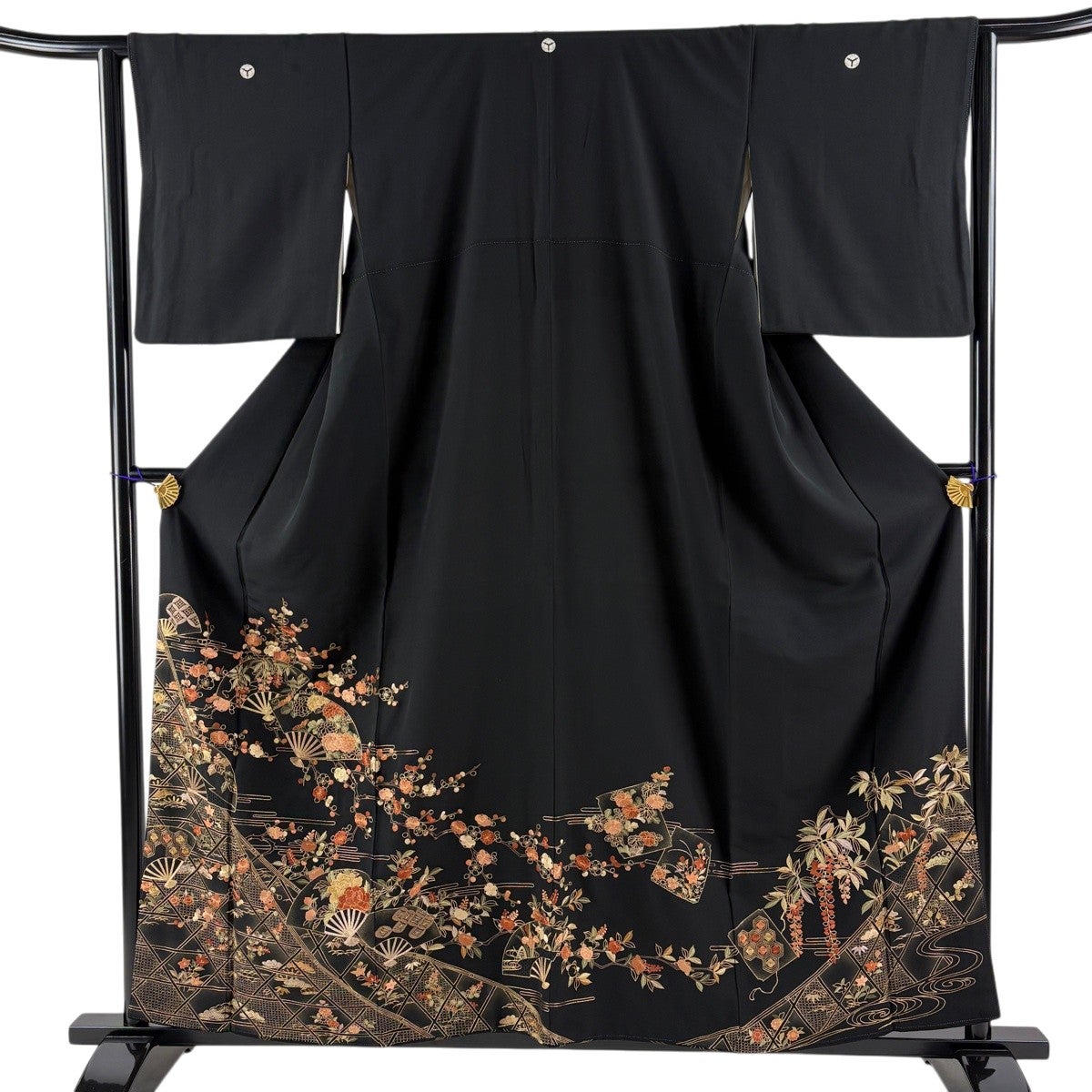 黒留袖 身丈159cm 裄丈63.5cm S 袷 扇 松竹梅 金糸 刺繍 黒 正絹 秀品