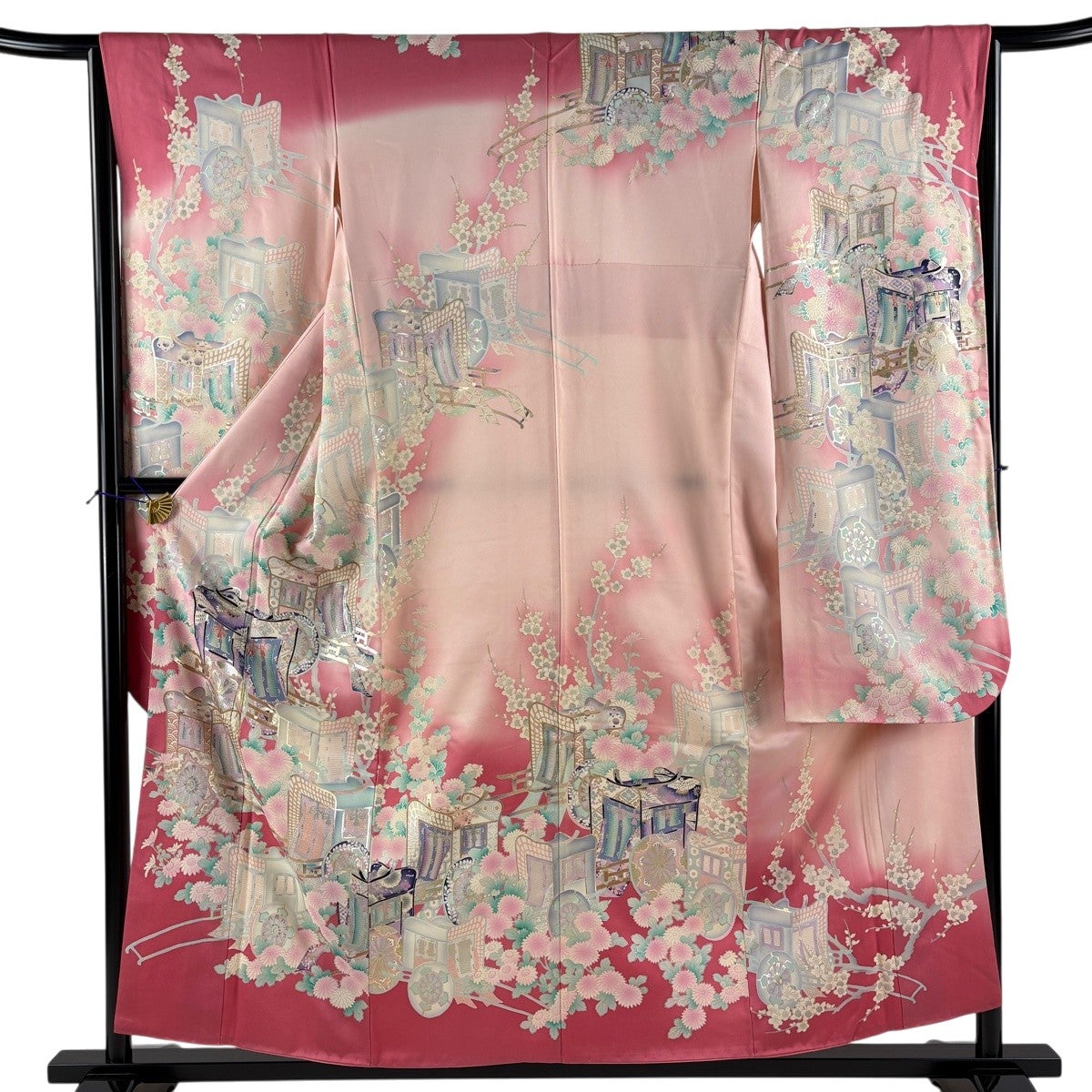 振袖 身丈155.5cm 裄丈64cm M 袷 御所車 菊 金銀彩 ぼかし ピンク 正絹