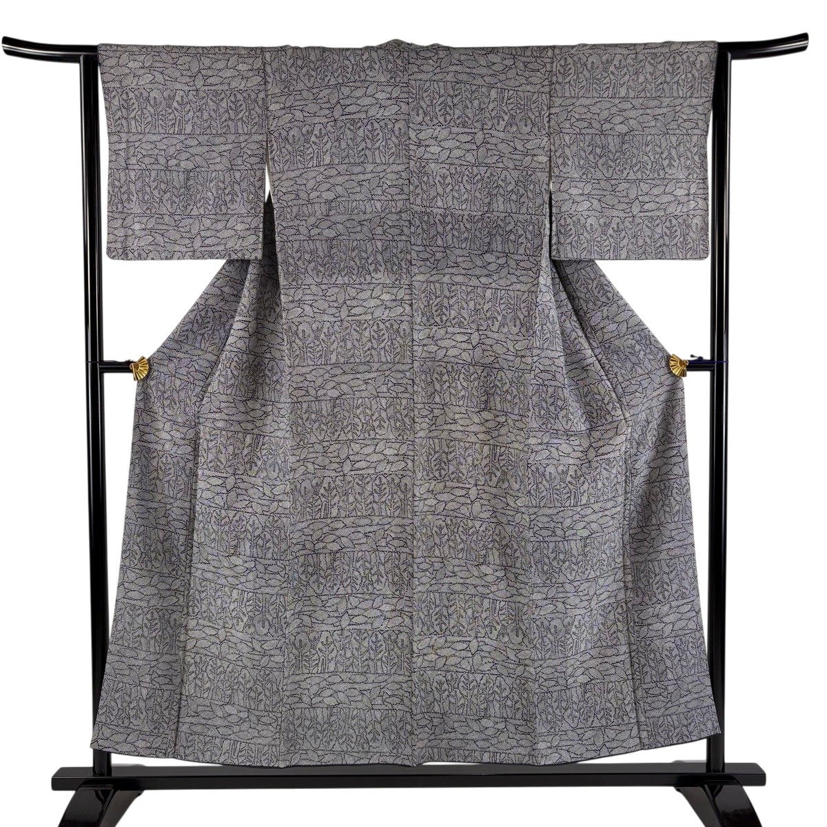 大島紬 美品 名品 身丈158.5cm 裄丈63cm 正絹 【中古】 美品】 大島紬 身丈158.5cm 裄丈66cm M 袷 純泥染 証紙あり 蝶 墨色