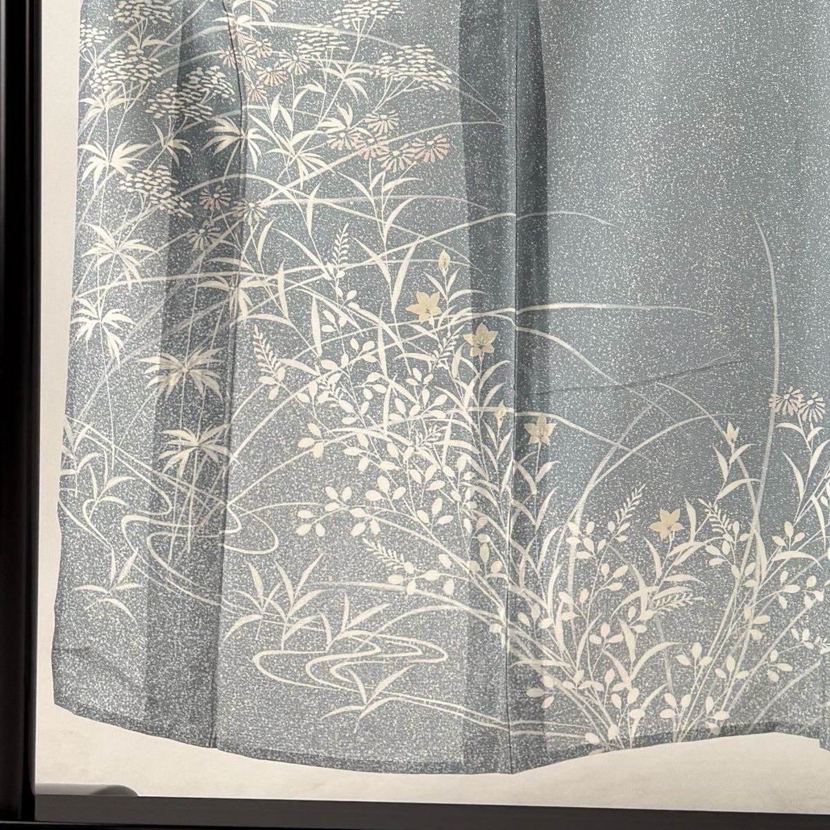 美品】 付下げ 身丈151.5cm 裄丈63cm S 薄物 絽 秋草 流水 刺繍 青灰色