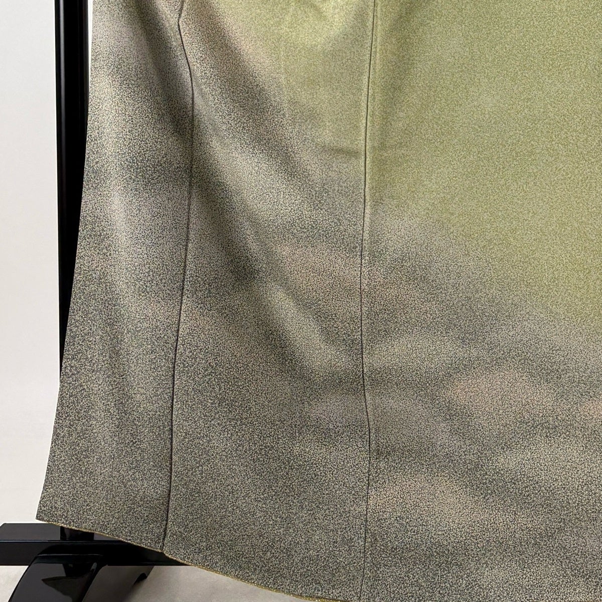 美品】 付下げ 身丈162cm 裄丈65cm M 袷 霞 ぼかし 薄緑 正絹 秀品 一