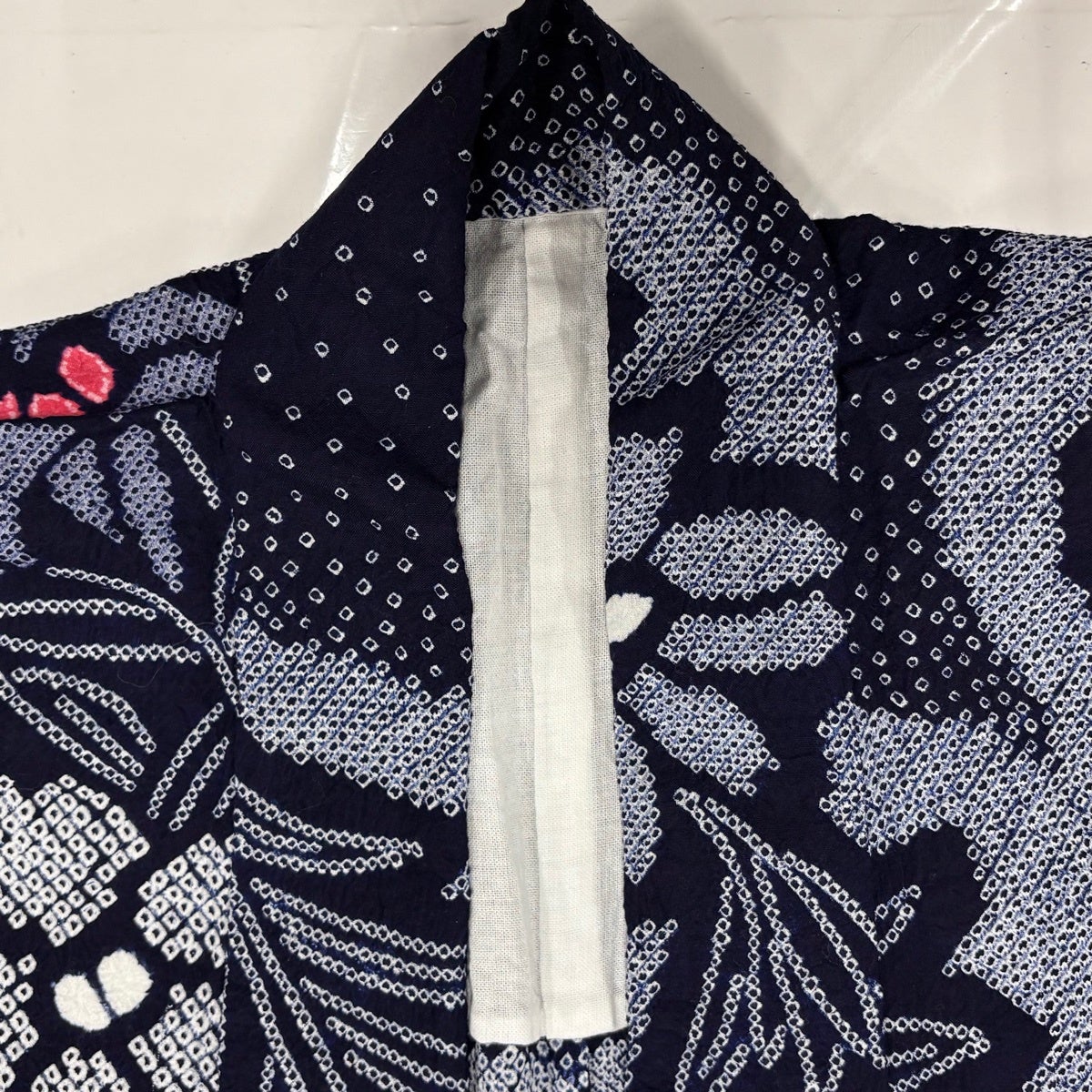 美品】 浴衣 身丈159cm 裄丈65cm M 絞り浴衣 草花 濃紺 綿 名品｜中古