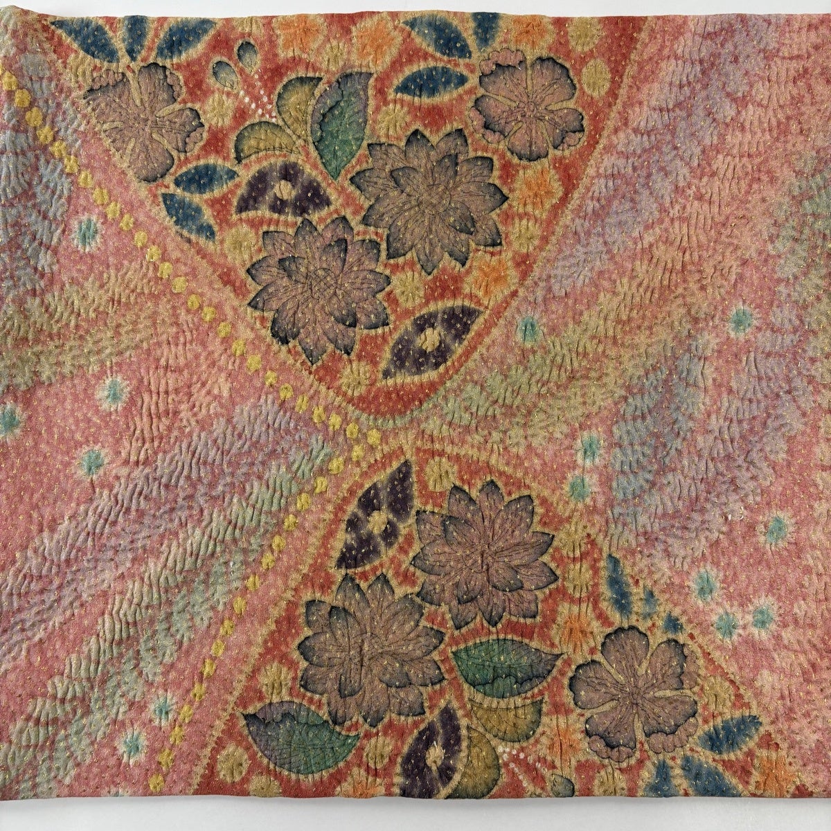 びっくりSALE！名品 逸品 正絹洒落帯 船頭さん 開き名古屋帯 逸品 落款あり 水野保 草花 金糸 絞り ピンク 正絹｜中古