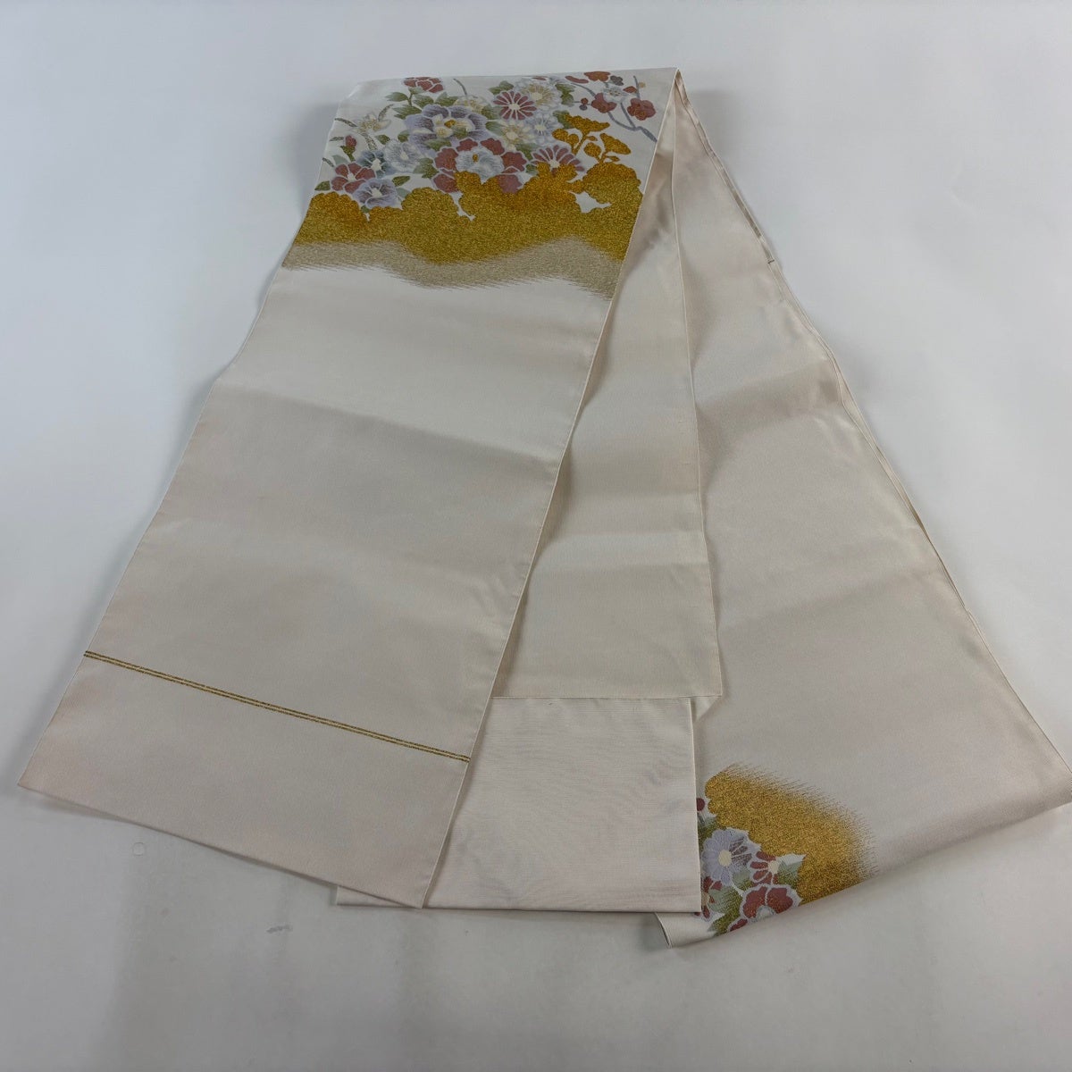 名古屋帯 秀品 松葉仕立て 八寸名古屋帯 紬地 牡丹 菊 金銀糸 クリーム