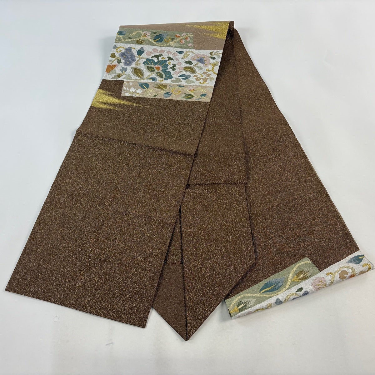 美品】 名古屋帯 秀品 松葉仕立て 八寸名古屋帯 花唐草 霞 金銀糸 茶色
