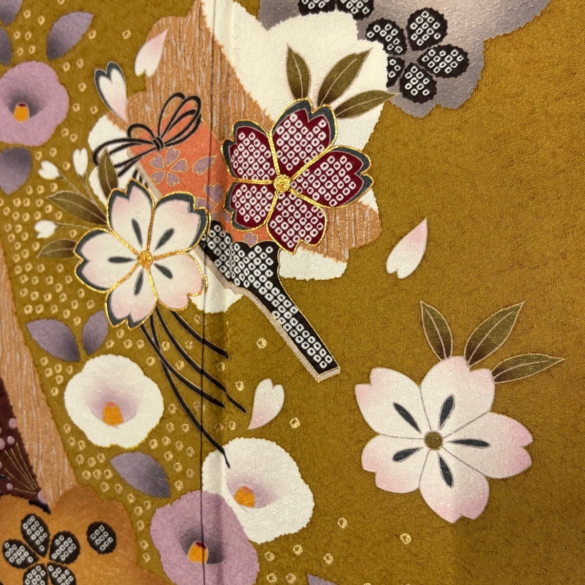 振袖 身丈171.5cm 裄丈66cm M 袷 桜 椿 金糸 金彩 山吹茶色 正絹 名品