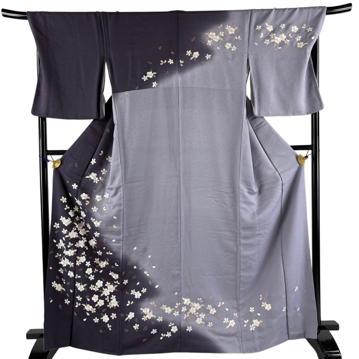 すごい値！夏物 小紋 着物 単衣 絽 正絹 濃グレー 桜の花びら 笹 萩 撫子 新古品 仕立て上がり 夏 身丈162 裄67 Ｍ みやがわ nek00567 夏物 小千谷紬 単衣 着物 未使用 正絹 手織り 黒 笹蔓 カジュアル 新古