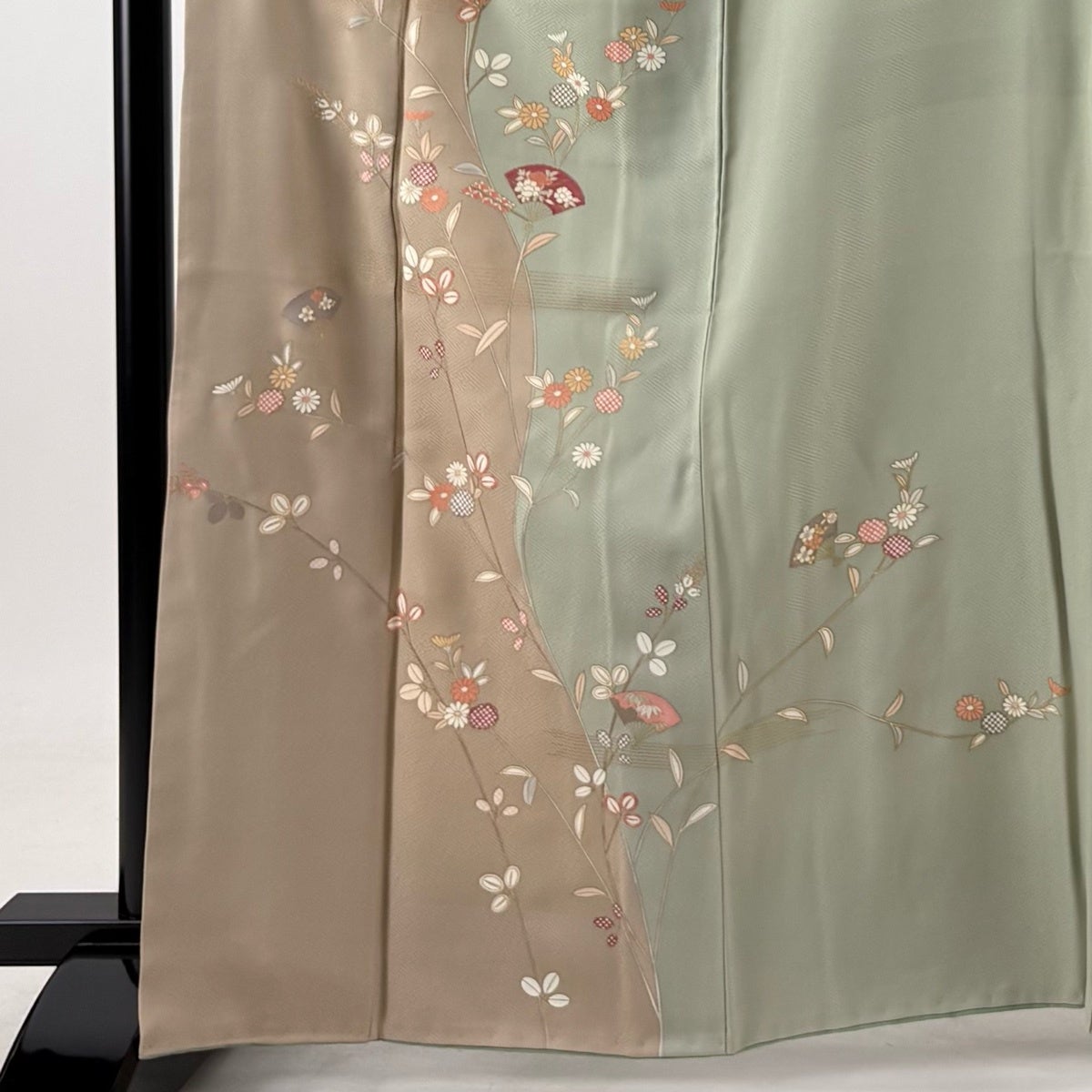訪問着 身丈163.5cm 裄丈67.5cm L 袷 扇 秋草 金彩 染め分け 灰緑 正絹
