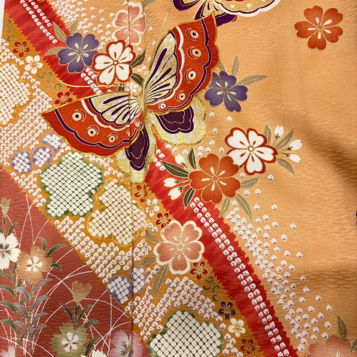 美品】 振袖 身丈168.5cm 裄丈66.5cm M 袷 蝶 桜 金糸 金銀彩 オレンジ