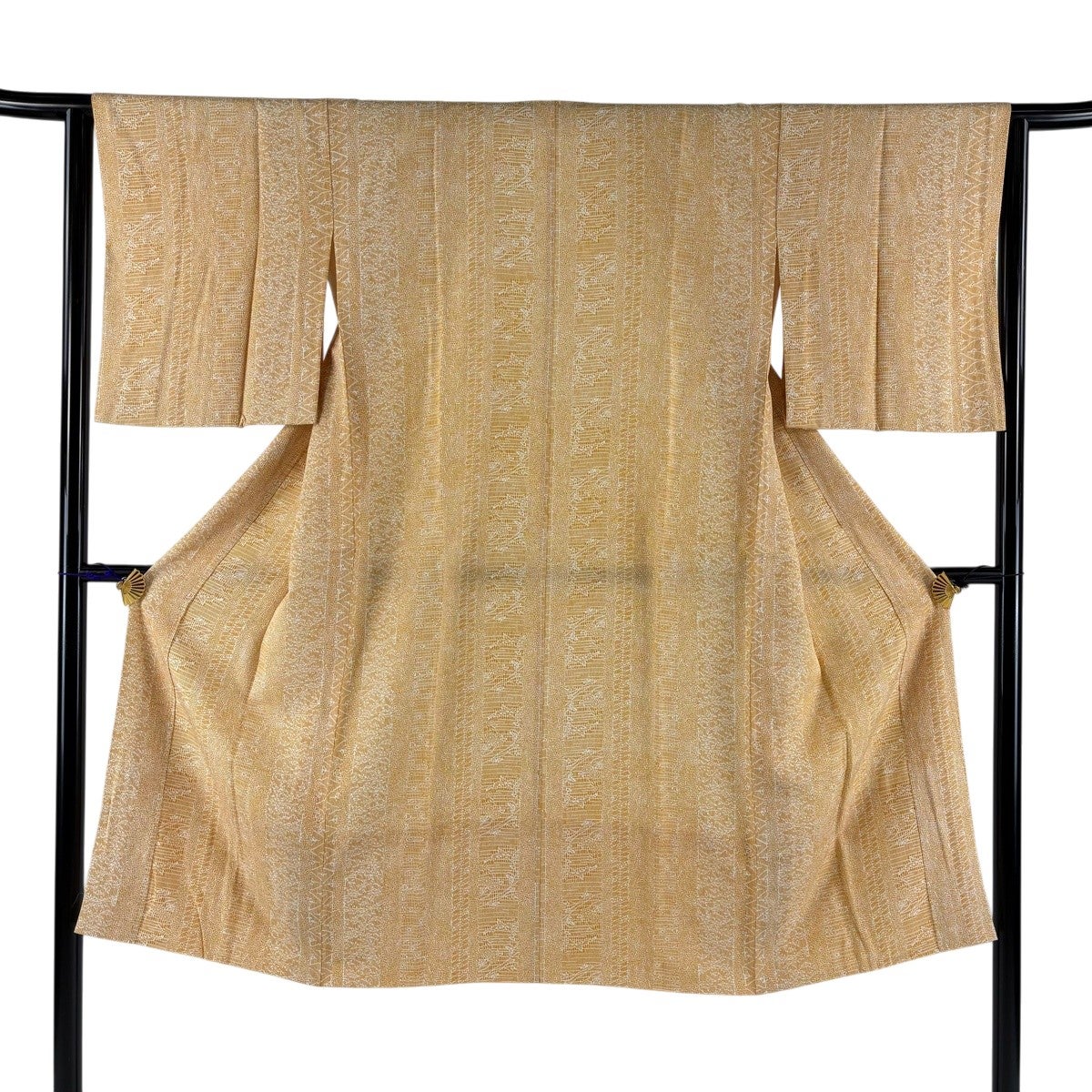 美品】 長襦袢 身丈125cm 裄丈63cm S 落款あり 菊 桜 薄オレンジ 正絹