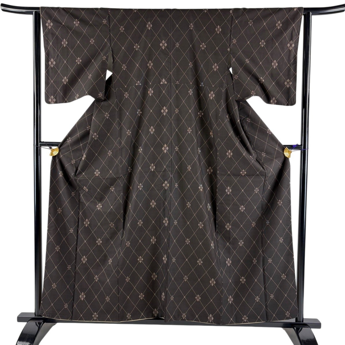 紬 身丈151cm 裄丈66.5cm 正絹 名品 【中古】 紬 身丈155cm 裄丈63cm S 袷 格子 赤茶 正絹 優品 【中古】 - メルカリ