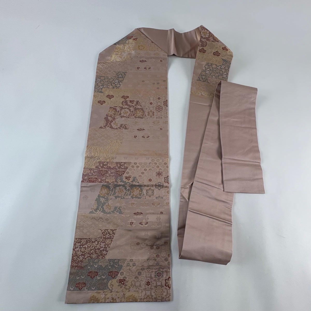 美品】 名古屋帯 優品 花唐草 鶏頭 箔 薄小豆 正絹｜中古・古着