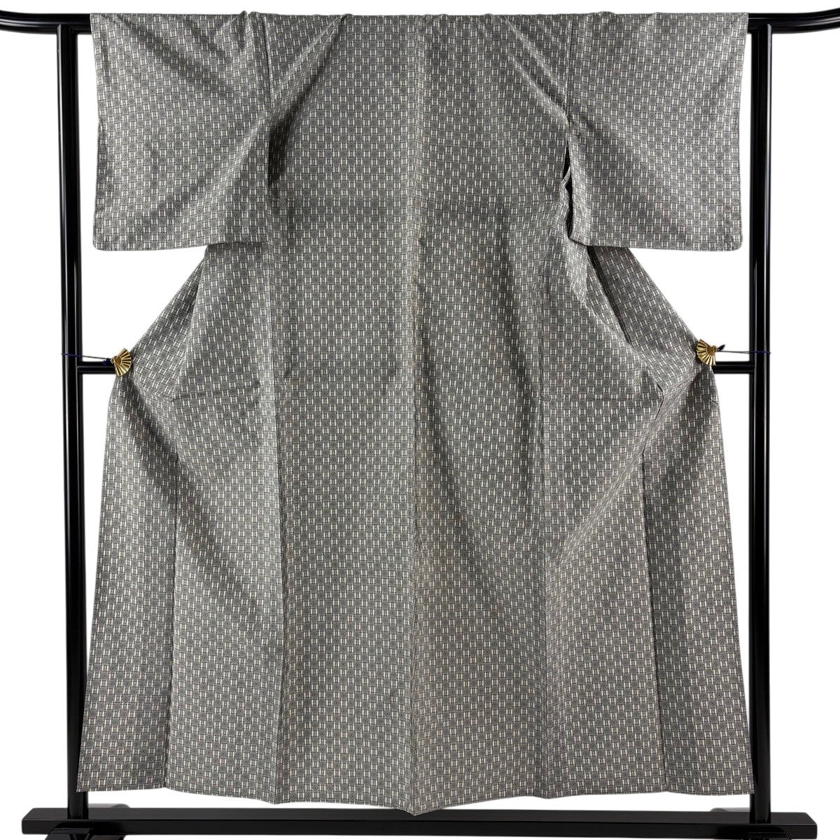 美品】 紬 身丈152.5cm 裄丈62.5cm S 単衣 バチ衿 薄緑 正絹 名品 一つ