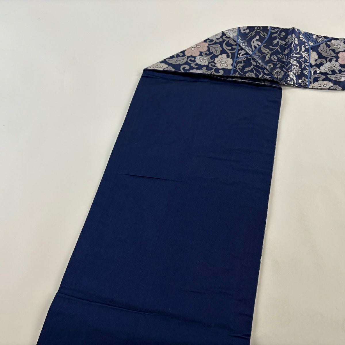 美品】 名古屋帯 優品 関西仕立て 花唐草 箔 青 正絹｜中古・古着