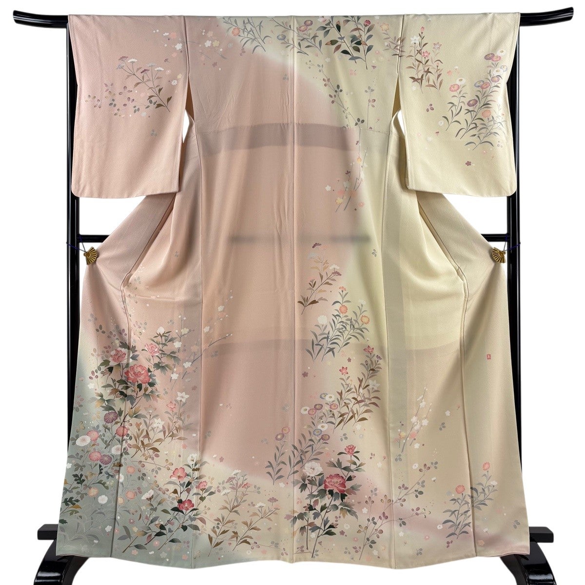 美品】 訪問着 身丈167cm 裄丈67cm M 袷 落款あり 枝花 菊 ぼかし