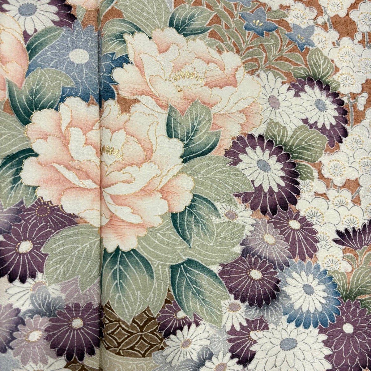 訪問着 身丈157.5cm 裄丈66.5cm M 袷 草花 花器 金彩 ぼかし 薄茶色