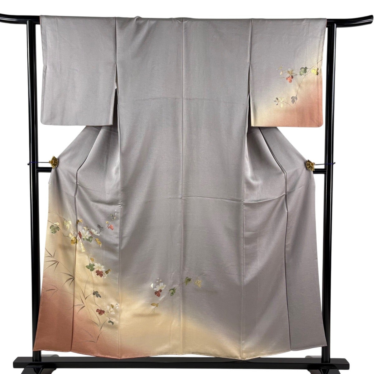 付下げ 身丈154cm 裄丈62.5cm S 袷 草花 螺鈿 金彩 灰紫 正絹 名品